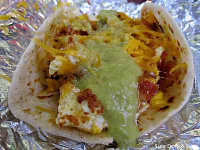 Bobcat Quickie | restaurant | 339 N Guadalupe St, San Marcos, TX 78666, USA | 5123962000 OR +1 512-396-2000