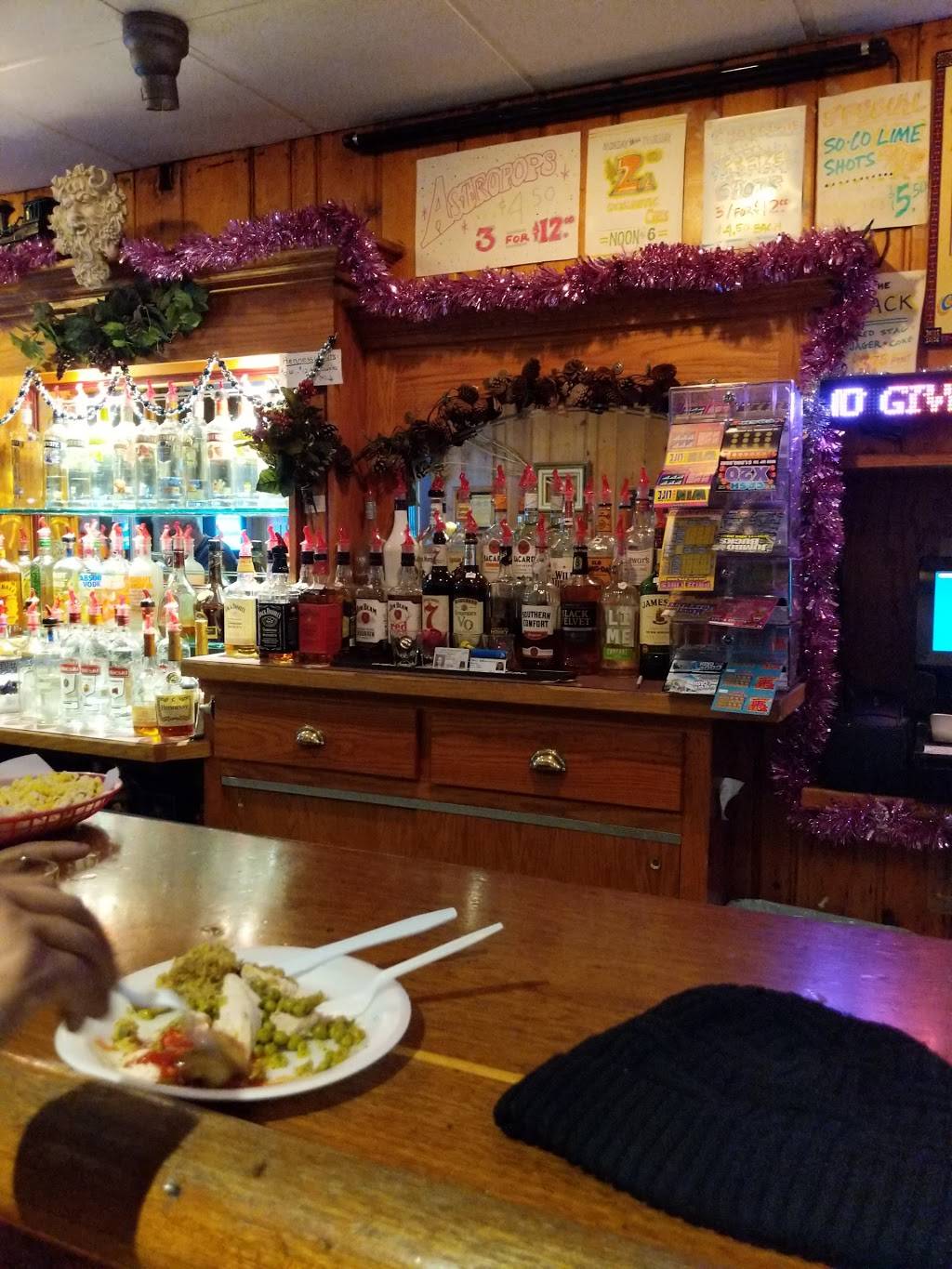 Ivans Bar & Grill | restaurant | 206 S Main St, Cortland, NY 13045, USA | 6077562525 OR +1 607-756-2525