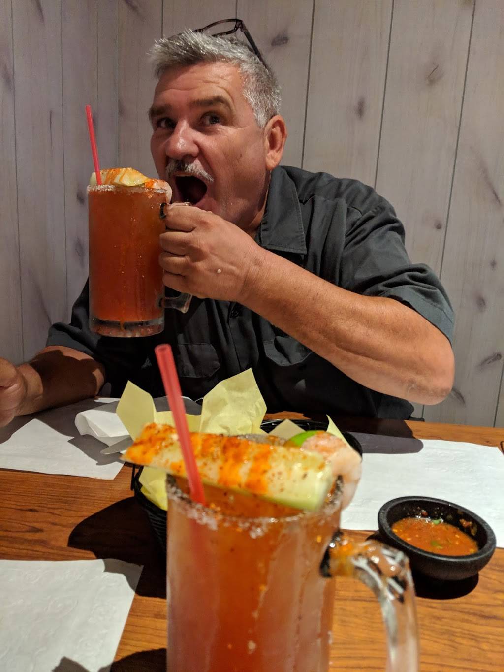 The Safari Restaurant | restaurant | 337 W Tulare St, Dinuba, CA 93618, USA | 5595918616 OR +1 559-591-8616