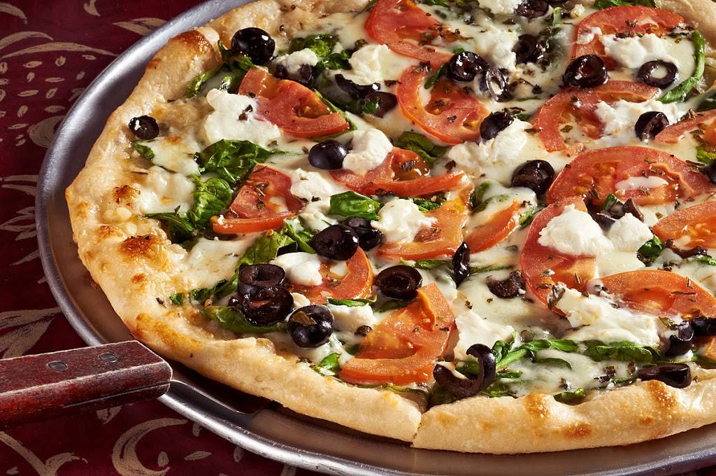 Julians Little Italy | restaurant | 916-A Patricia Ave, Dunedin, FL 34698, USA | 7277348989 OR +1 727-734-8989