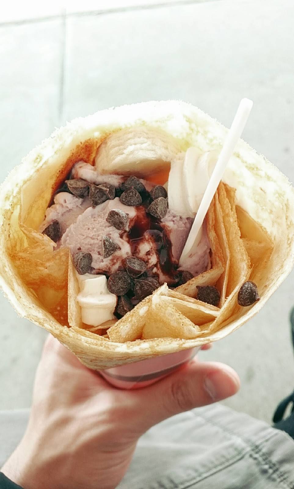 Sweet Berry | meal takeaway | 9432 Main St, Fairfax, VA 22031, USA | 7039782112 OR +1 703-978-2112