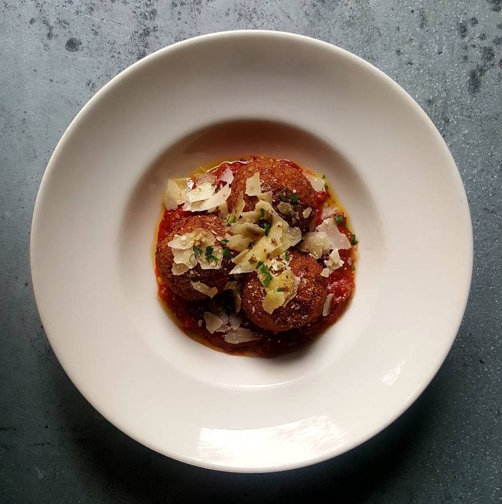 Hanks | restaurant | 151 Petaluma Blvd S #123, Petaluma, CA 94952, USA | 7079817852 OR +1 707-981-7852