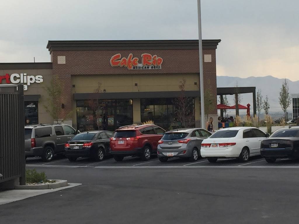 Cafe Rio Mexican Grill | restaurant | 1851 W Traverse Pkwy ste d, Lehi, UT 84043, USA | 8018952152 OR +1 801-895-2152