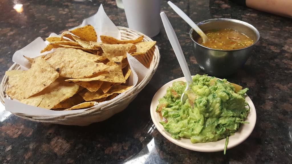 El Asadero | restaurant | 2328 W Lake St, Melrose Park, IL 60160, USA | 7083438082 OR +1 708-343-8082