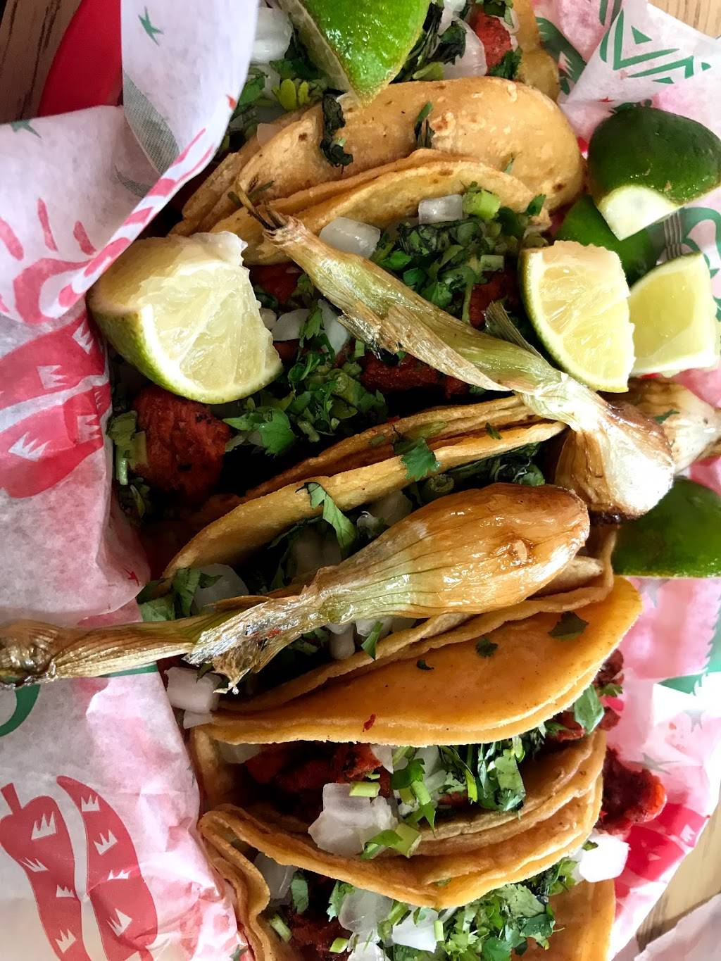 Taqueria El Buen Gusto | restaurant | 821 Maryland Ave E, St Paul, MN 55106, USA | 6517567288 OR +1 651-756-7288