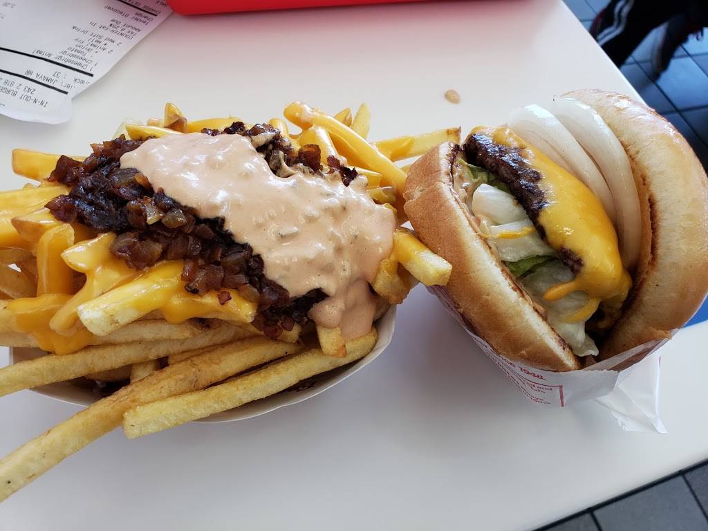 In-N-Out Burger | restaurant | 2765 E Craig Rd, North Las Vegas, NV 89030, USA | 8007861000 OR +1 800-786-1000