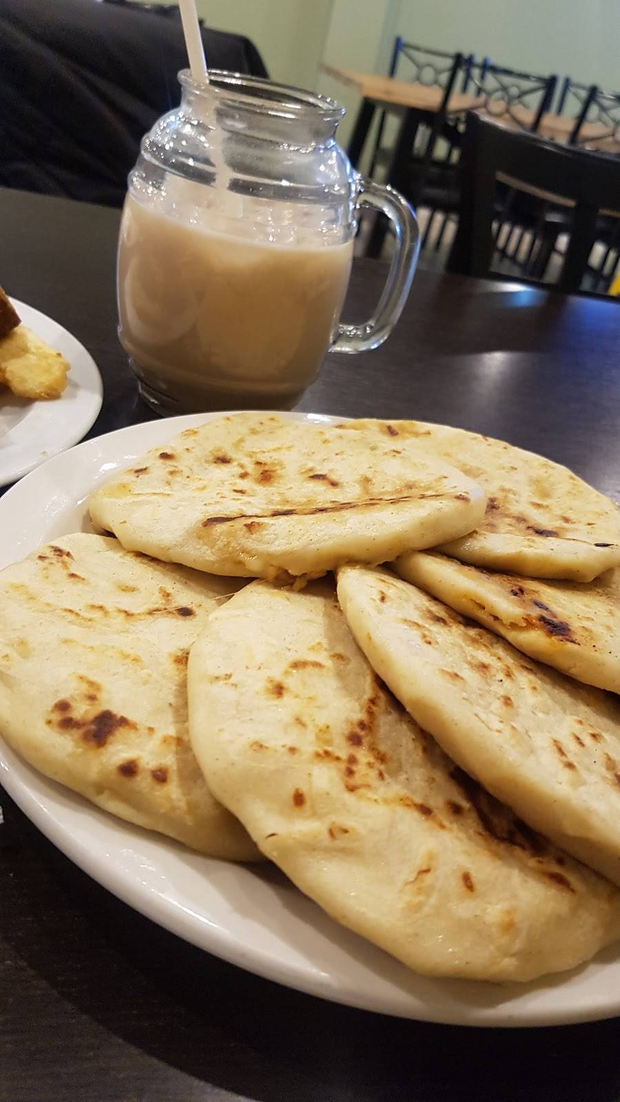 Sazon Latino | restaurant | 20 Bradstock Rd, North York, ON M9M 1M8, Canada | 4167444127 OR +1 416-744-4127