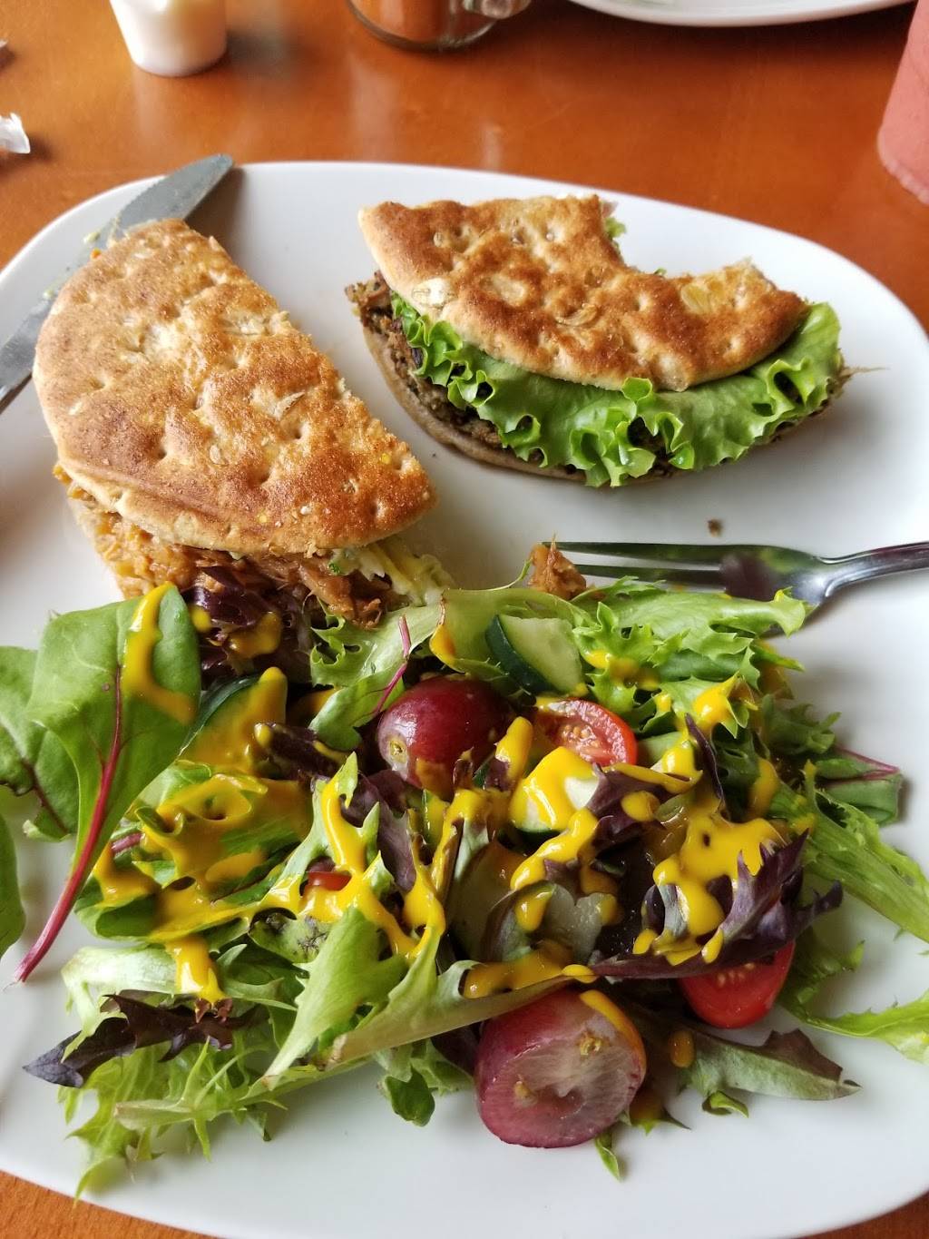 Beyond Vegan Cell Food | restaurant | 615 High St, Portsmouth, VA 23704, USA | 7576061307 OR +1 757-606-1307