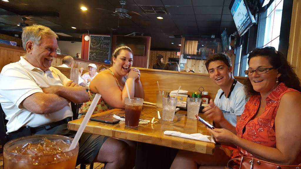 Beef O Bradys | restaurant | 723 Cypress Village Blvd, Ruskin, FL 33573, USA | 8136332333 OR +1 813-633-2333