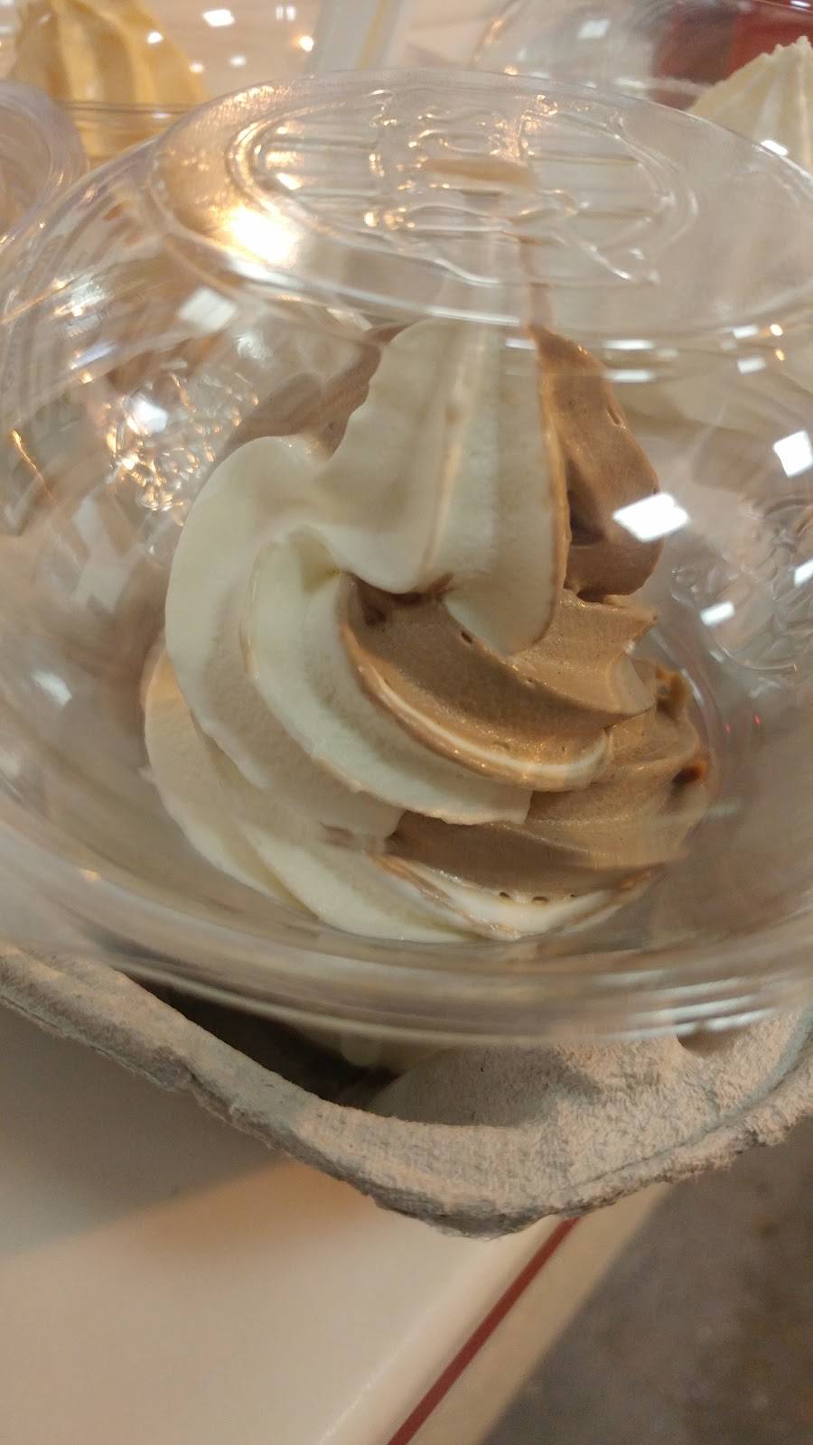 Ritas Italian Ice & Frozen Custard | restaurant | 13621 Georgia Ave, Silver Spring, MD 20906, USA | 3019424229 OR +1 301-942-4229