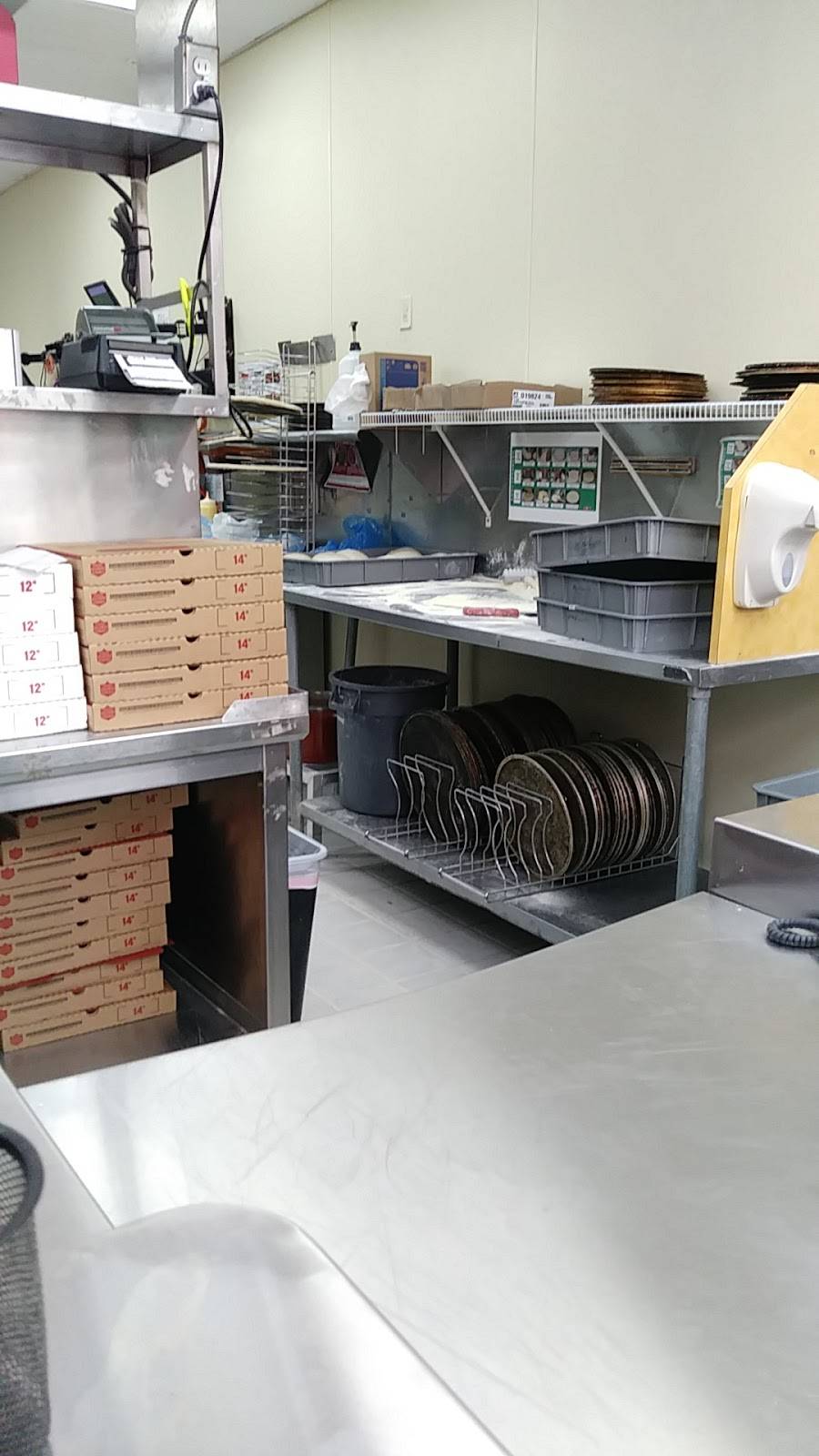 Papa Johns Pizza | restaurant | 13905 W Dixie Hwy, Miami, FL 33161, USA | 3058928700 OR +1 305-892-8700