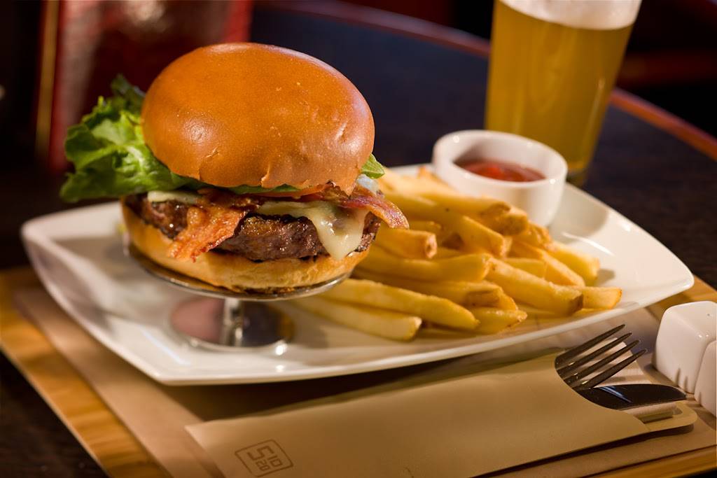 Bluefin Grille | restaurant | 1 Orms St, Providence, RI 02904, USA | 4012722400 OR +1 401-272-2400