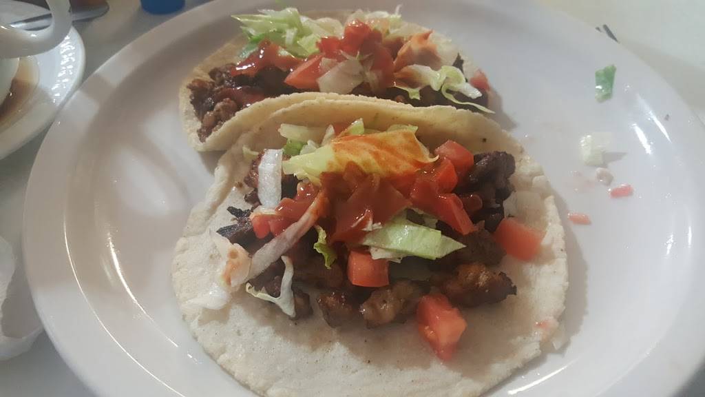 Pénjamo Restaurant | restaurant | 6110 Lyons Ave, Houston, TX 77020, USA | 8328318111 OR +1 832-831-8111