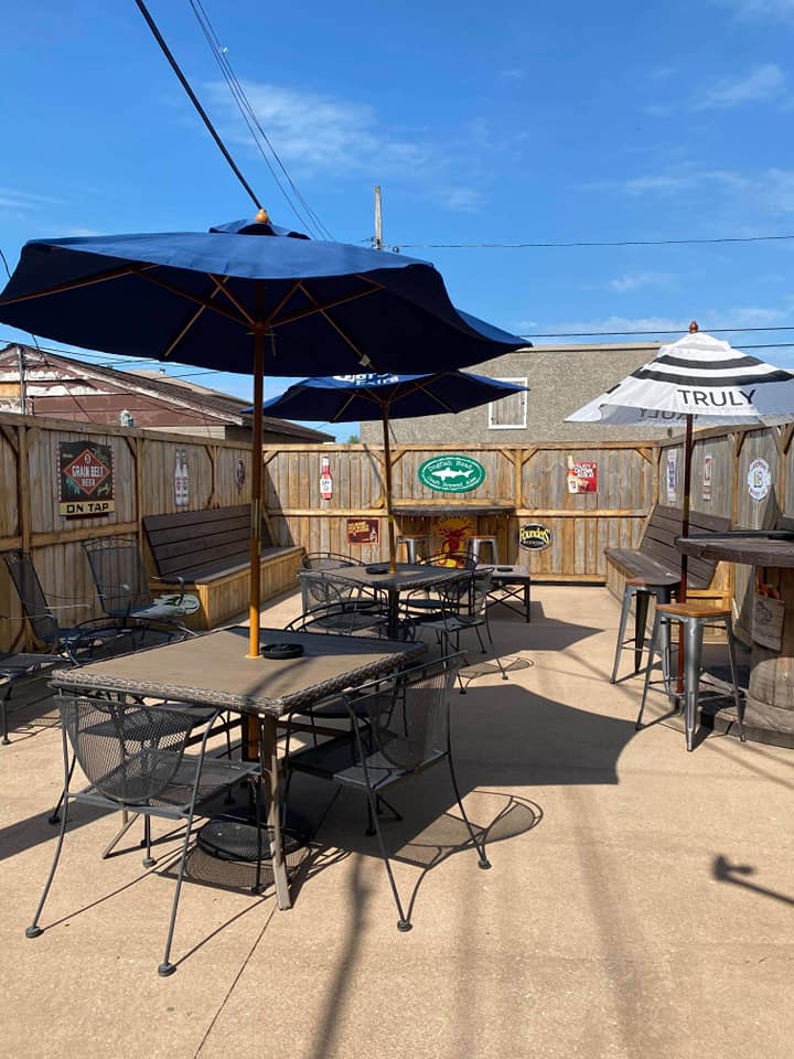 Sloopys Bar & Grill | restaurant | 163 Copeland Ave, La Crosse, WI 54603, USA | 6087850245 OR +1 608-785-0245