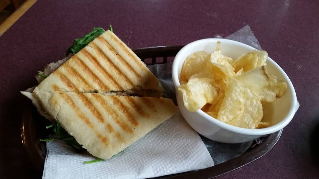 Mocha Moment | cafe | 1121 Center Ave, Janesville, WI 53546, USA | 6082957085 OR +1 608-295-7085