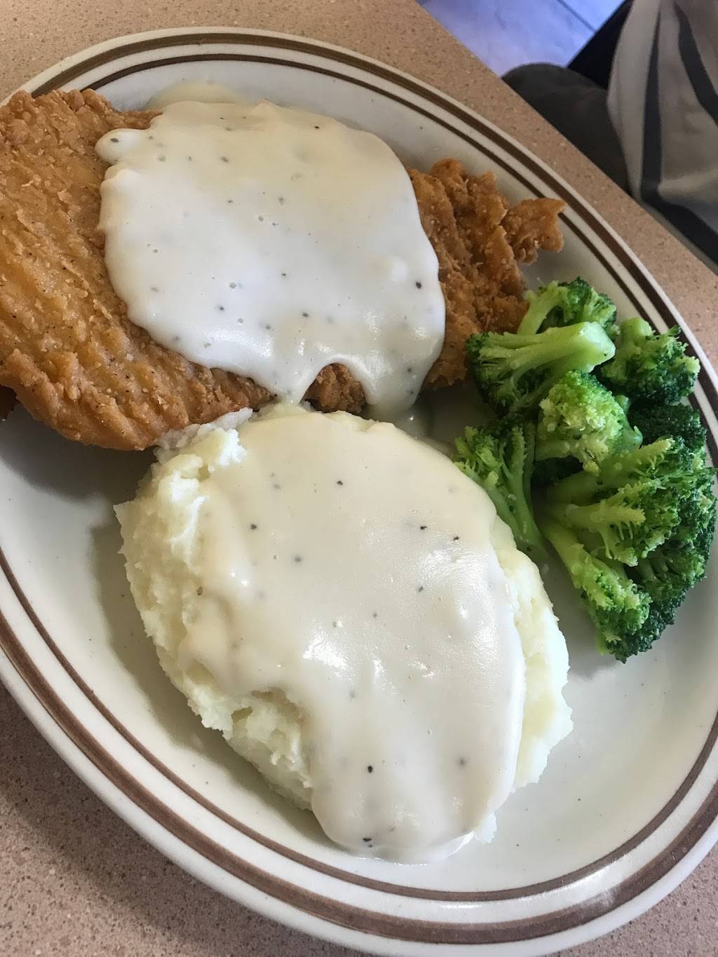 Old City Cafe | restaurant | 12895 Josey Ln #128, Farmers Branch, TX 75234, USA | 9722478019 OR +1 972-247-8019