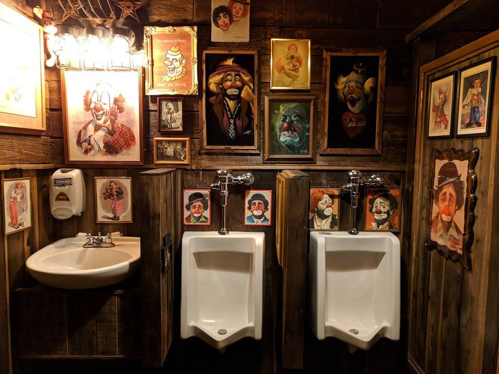 Drunky Two Shoes BBQ White Center | restaurant | 9655 16th Ave SW, Seattle, WA 98106, USA | 2068299540 OR +1 206-829-9540