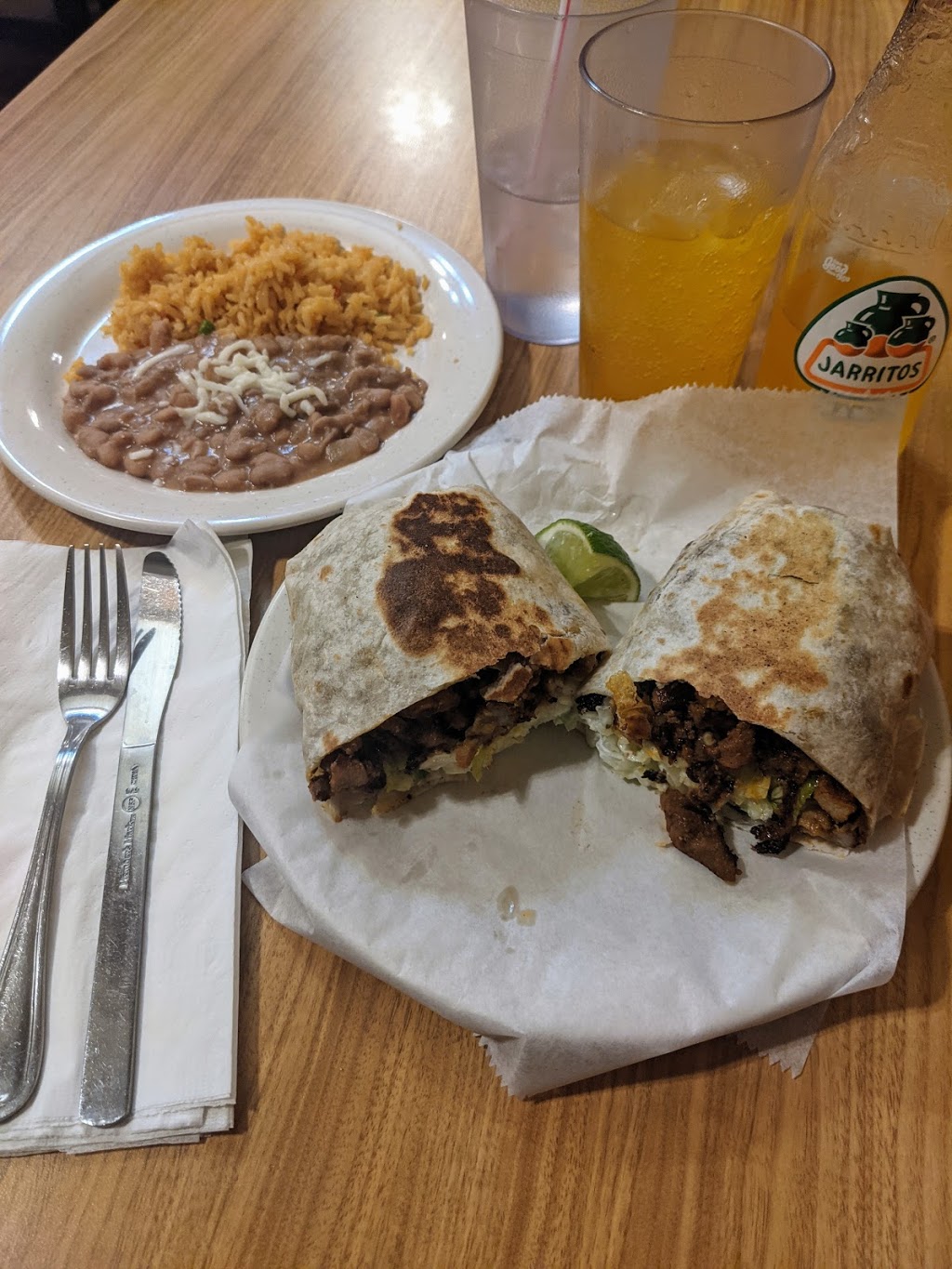 Los Arcos | restaurant | 5525 N Clark St, Chicago, IL 60640, USA | 7733346450 OR +1 773-334-6450