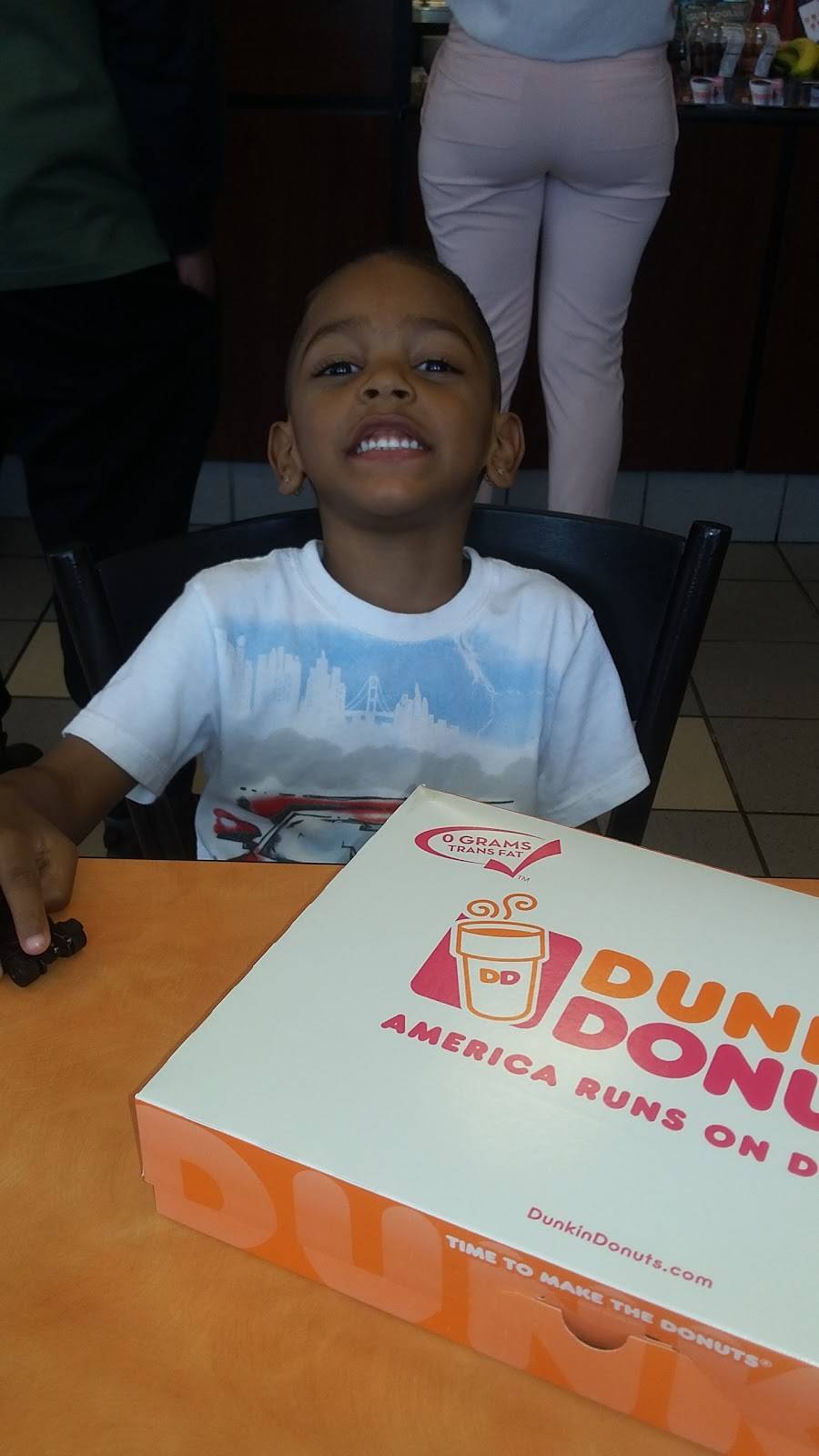 Dunkin | bakery | 634 Centre St, Brockton, MA 02302, USA | 5084275730 OR +1 508-427-5730