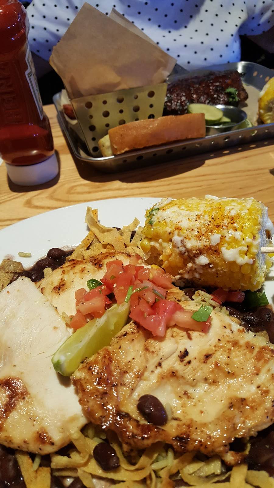 Chilis Grill & Bar | restaurant | 2011 N Rainbow Blvd, Las Vegas, NV 89108, USA | 7026381482 OR +1 702-638-1482