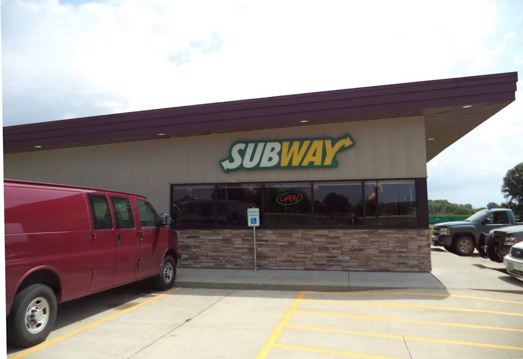Subway | restaurant | 1404 N Walnut St, Colfax, IA 50054, USA | 5156740250 OR +1 515-674-0250