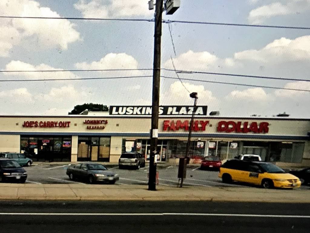 7-Eleven | bakery | 3310 Chillum Rd, Mt Rainier, MD 20712, USA | 3012097012 OR +1 301-209-7012