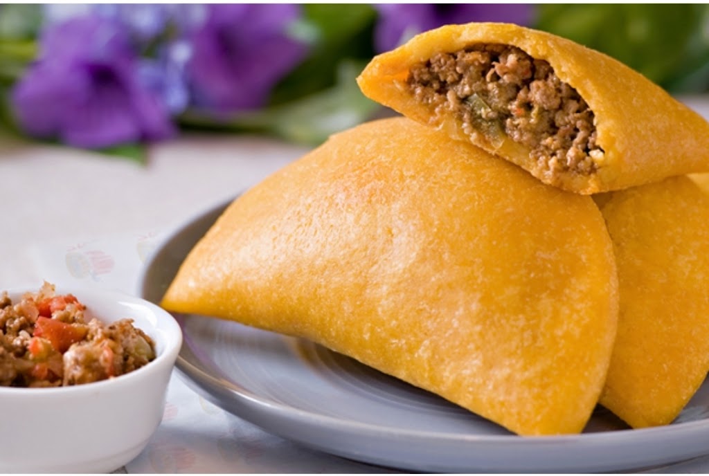 Dahlias Bistro | restaurant | 125 W St Paul Ave, Waukesha, WI 53186, USA | 2624442731 OR +1 262-444-2731