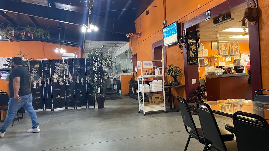 Thai Arawan | restaurant | 902 E Fulton St Building A, Garden City, KS 67846, USA | 6208056280 OR +1 620-805-6280