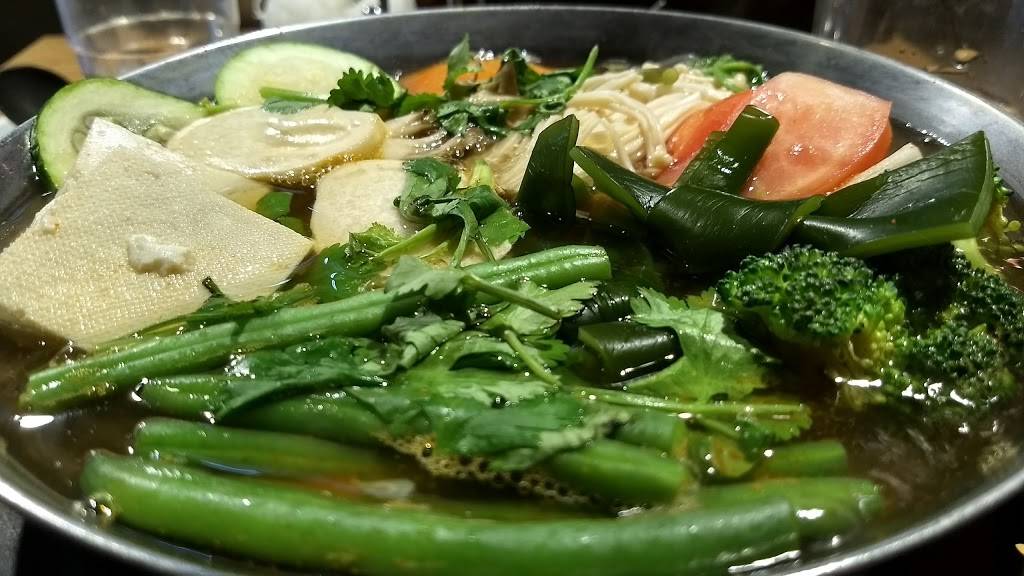 Boiling Pot | restaurant | 630 G St, Davis, CA 95616, USA | 5307465946 OR +1 530-746-5946