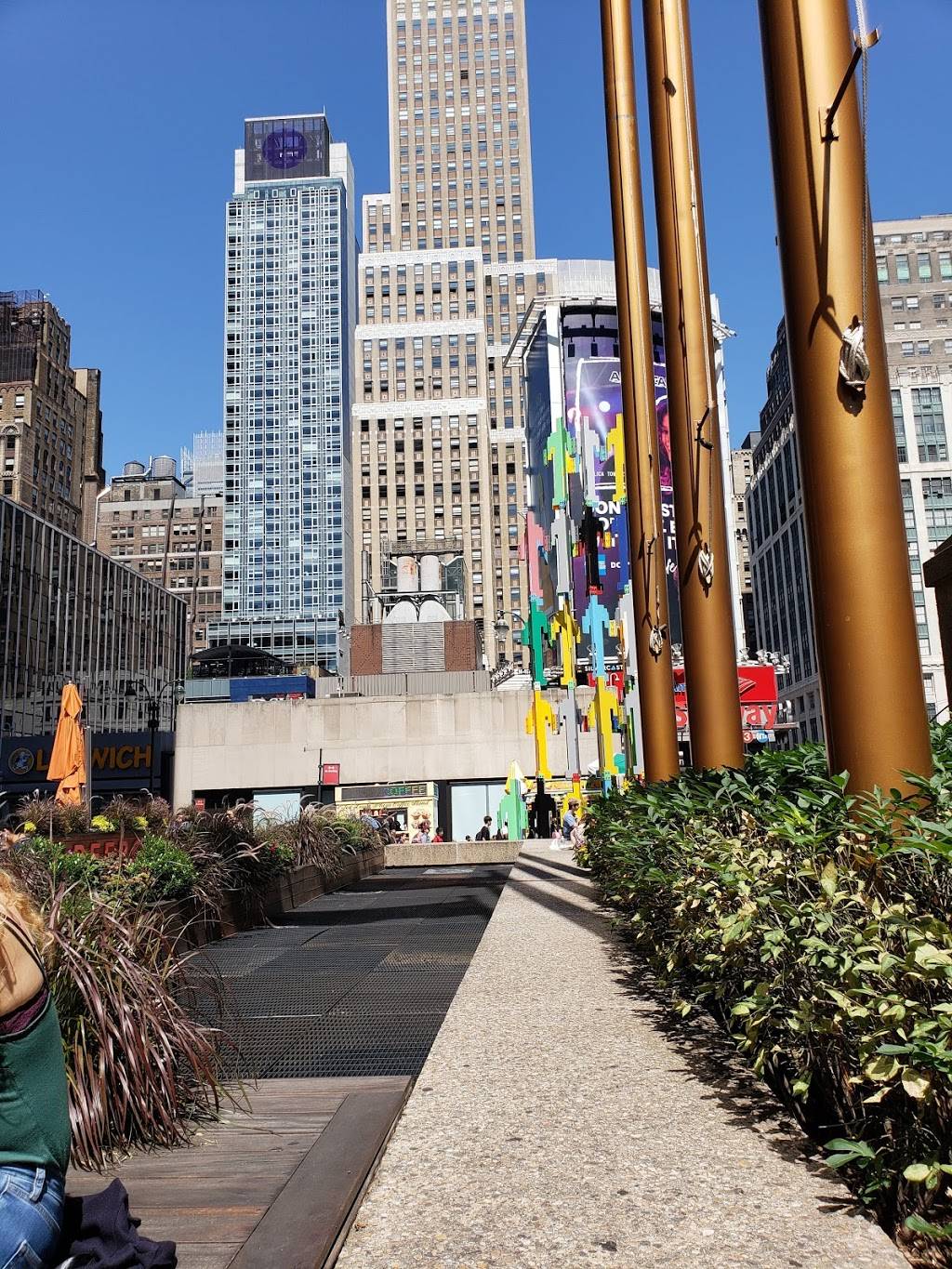 The Pennsy Food Hall | restaurant | 2 Pennsylvania Plaza, New York, NY 10121, USA | 9174751830 OR +1 917-475-1830