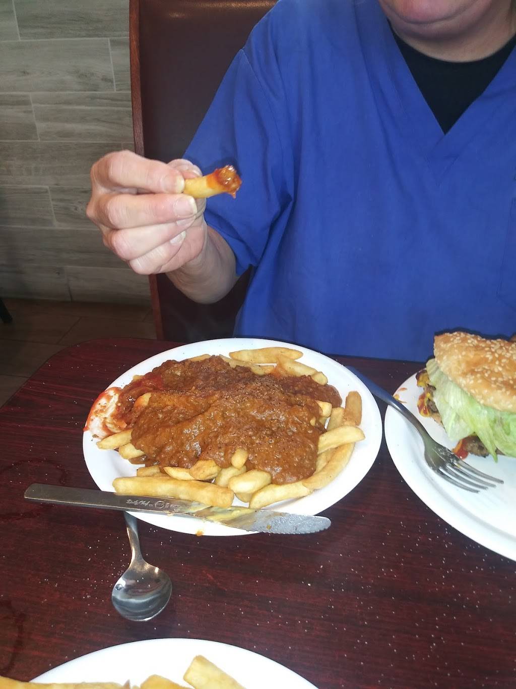 Ramseys Coney Island | restaurant | 1832 Biddle Ave, Wyandotte, MI 48192, USA | 7342817807 OR +1 734-281-7807