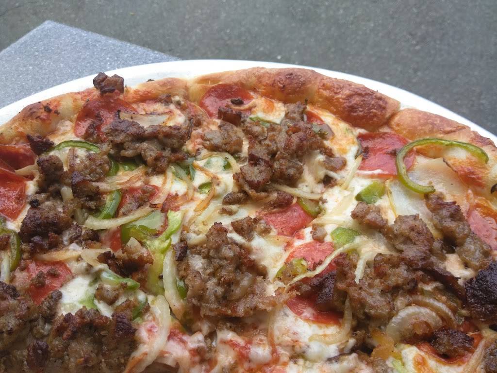 Monument Beach Pizza | restaurant | 18 Beach St, Monument Beach, MA 02553, USA | 5087593210 OR +1 508-759-3210