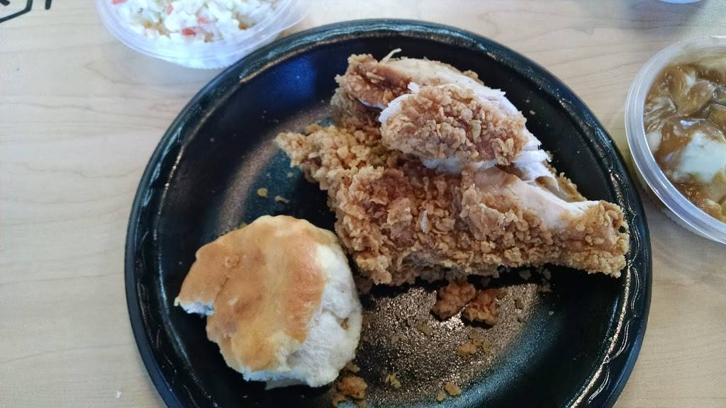 KFC | restaurant | 1950 N Locust Ave, Lawrenceburg, TN 38464, USA | 9317626186 OR +1 931-762-6186