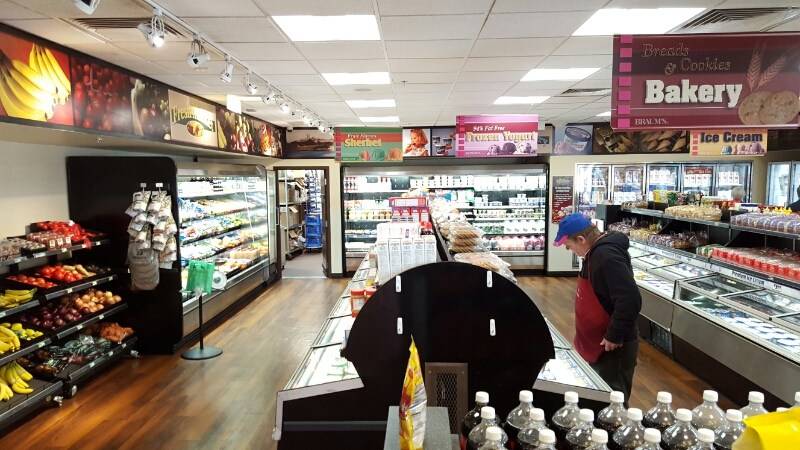 Braums Ice Cream & Burger Restaurant | restaurant | 10000 SE 15th St, Midwest City, OK 73130, USA | 4057331088 OR +1 405-733-1088