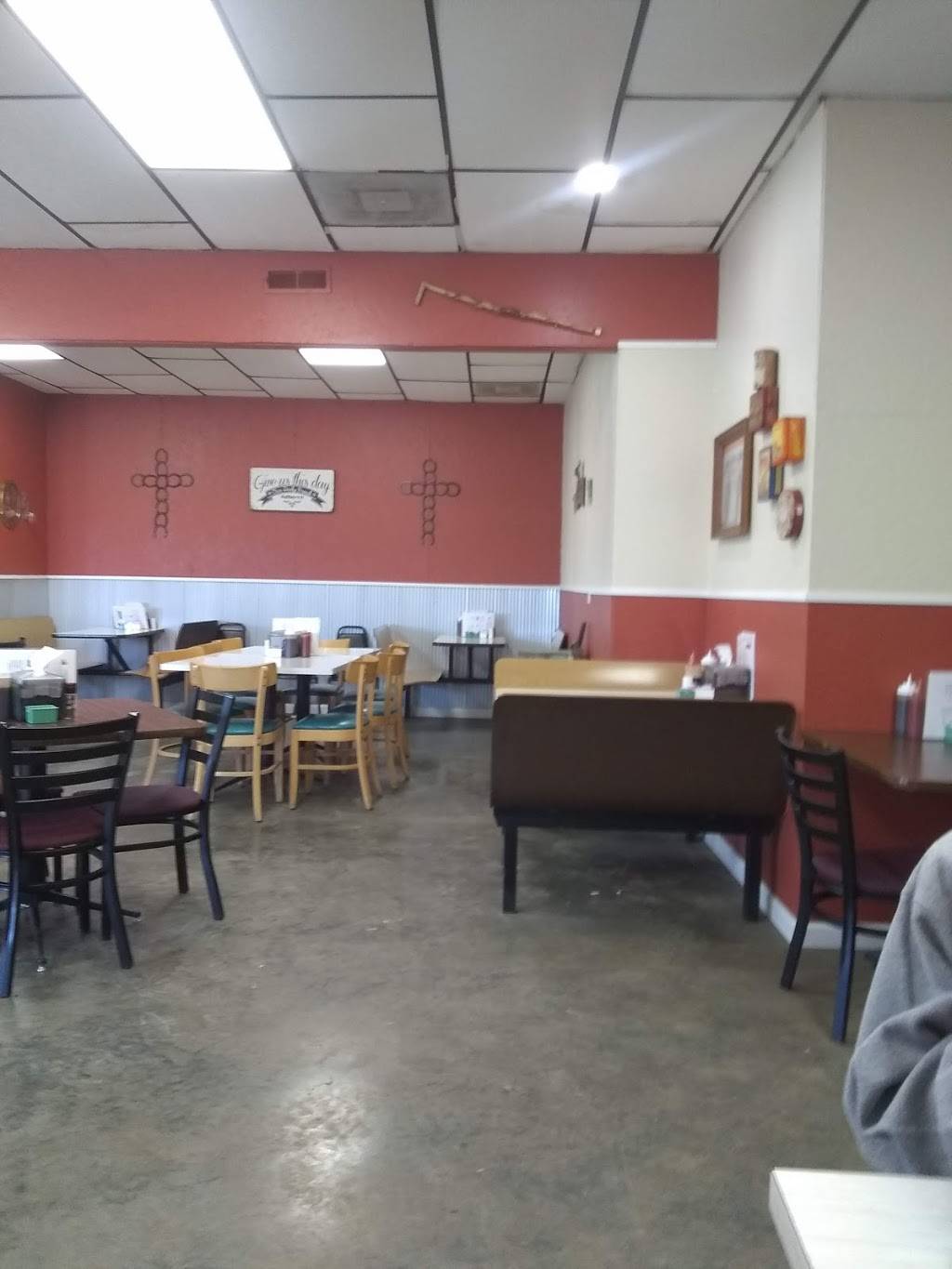 Charlies Smokehouse BBQ | restaurant | 5156 MO-34, Burfordville, MO 63739, USA | 5739793096 OR +1 573-979-3096