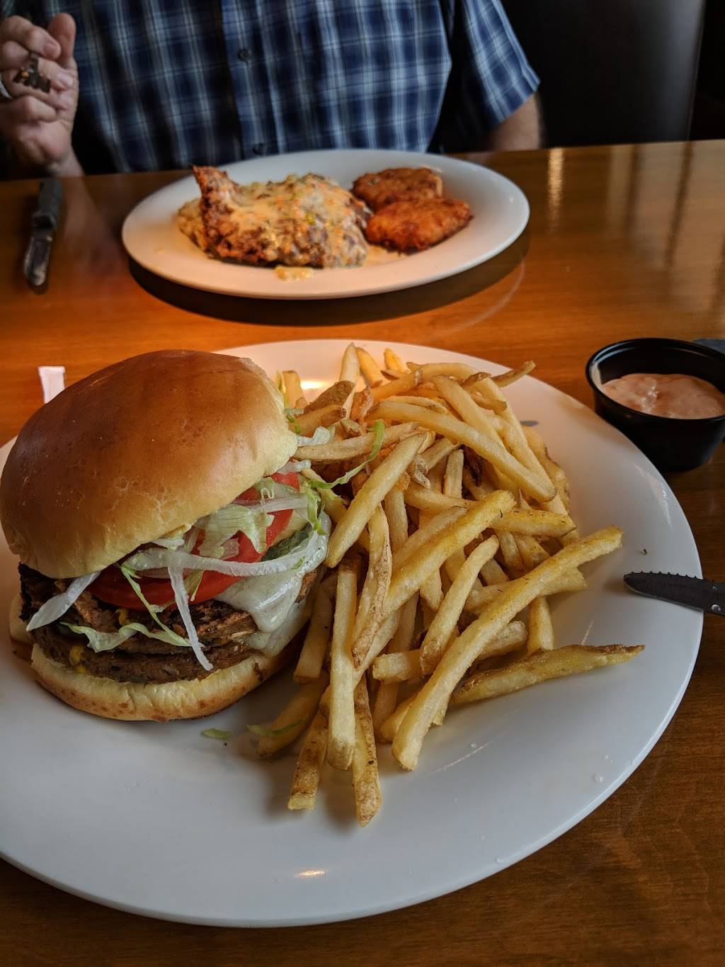 Corner 16 | restaurant | 1640 Bob Kirby Rd, Knoxville, TN 37931, USA | 8658019101 OR +1 865-801-9101