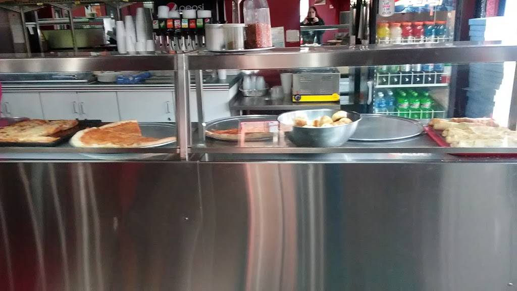 Italian Village Pizza | restaurant | 2713 Brownsville Rd, Pittsburgh, PA 15227, USA | 4128811400 OR +1 412-881-1400