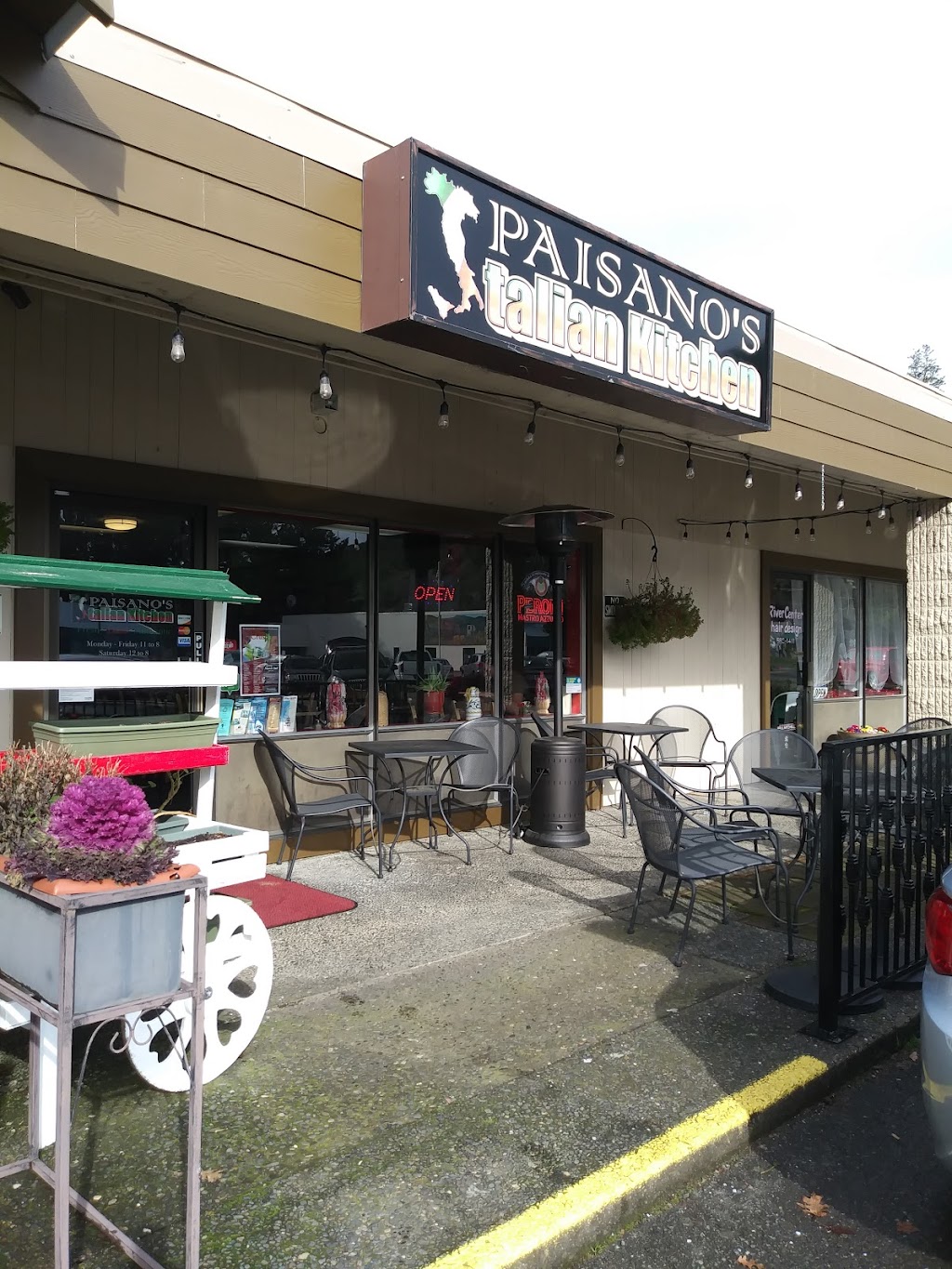 Paisanos Italian Kitchen | restaurant | 510 E Main St, Rogue River, OR 97537, USA | 5415825990 OR +1 541-582-5990