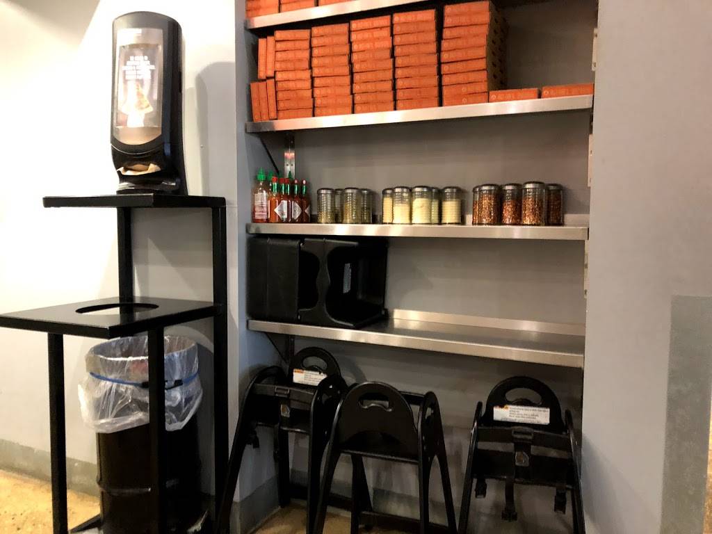 Blaze Pizza | meal takeaway | Brownstones Shopping Center, 17530 W. Bluemound Rd., Brookfield, WI 53045, USA | 2622331175 OR +1 262-233-1175