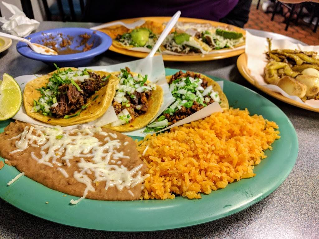 Comales de Waukegan | restaurant | 635 N McAree Rd, Waukegan, IL 60085, USA | 8472445203 OR +1 847-244-5203