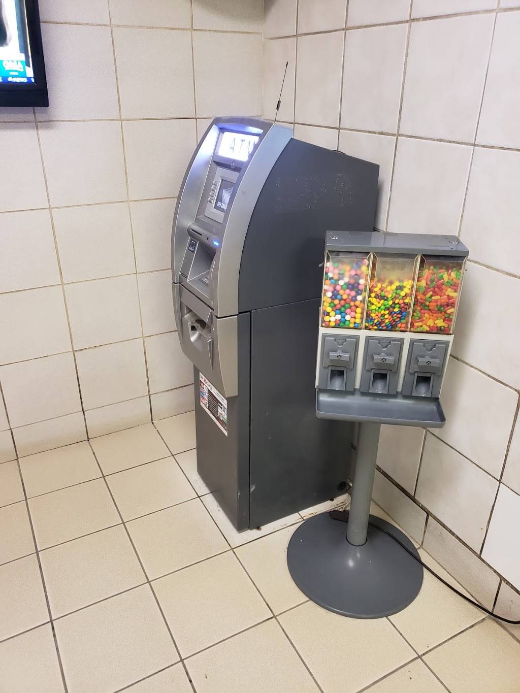 Bobs Carry Out Pile Em Up | meal takeaway | 3422 Statesville Ave, Charlotte, NC 28206, USA | 7049182264 OR +1 704-918-2264