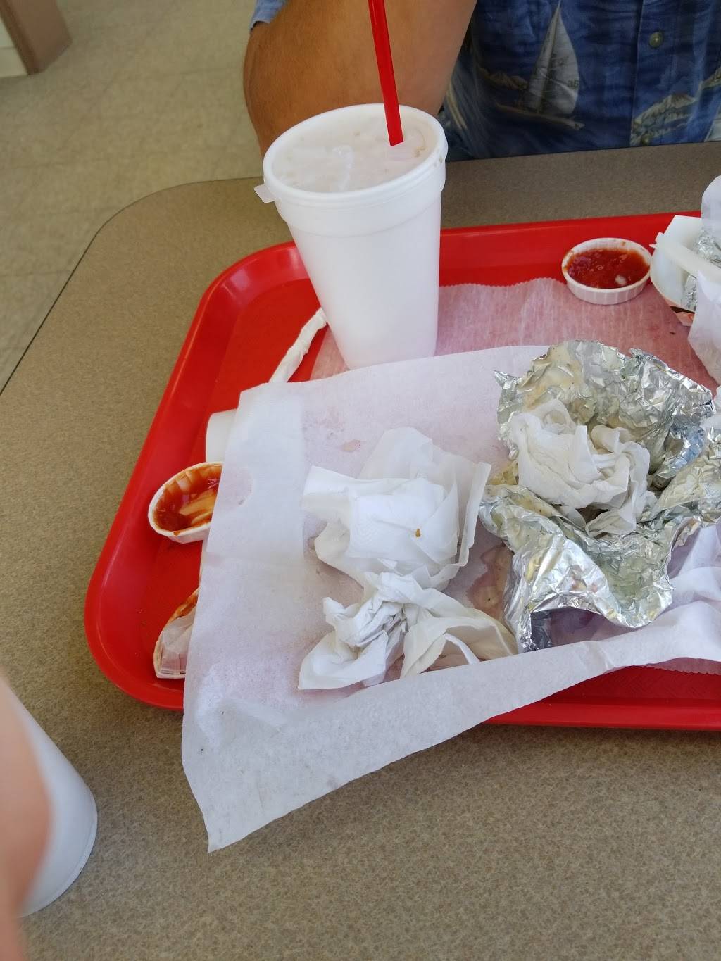 Jays Famous Hot Dogs | restaurant | 11748 Market St, North Lima, OH 44452, USA | 3305499145 OR +1 330-549-9145