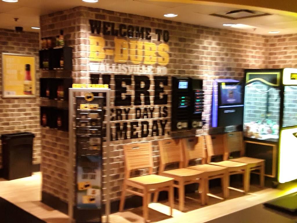 Buffalo Wild Wings | restaurant | 5815 E, TX-8 Beltway Suite F, Houston, TX 77049, USA | 2814583100 OR +1 281-458-3100