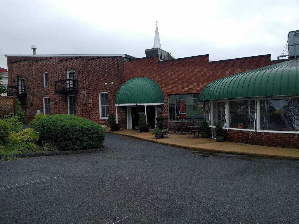 Sheridan Livery Inn | restaurant | 35 N Main St, Lexington, VA 24450, USA | 5404641887 OR +1 540-464-1887