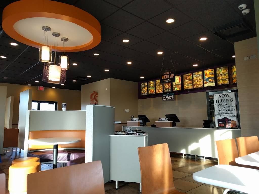 Taco Bell | meal takeaway | 2775 Aurora Ave, Naperville, IL 60540, USA | 6303556684 OR +1 630-355-6684