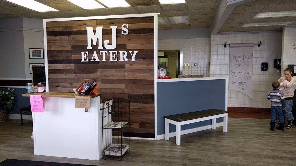 MJs Eatery | restaurant | 8937 W Houghton Lake Dr, Houghton Lake, MI 48629, USA | 9899153210 OR +1 989-915-3210