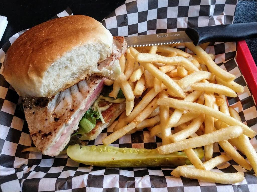 Angry Buffalo @ The Rose Garden | restaurant | 2753 Wehrle Dr, Williamsville, NY 14221, USA | 7166329871 OR +1 716-632-9871