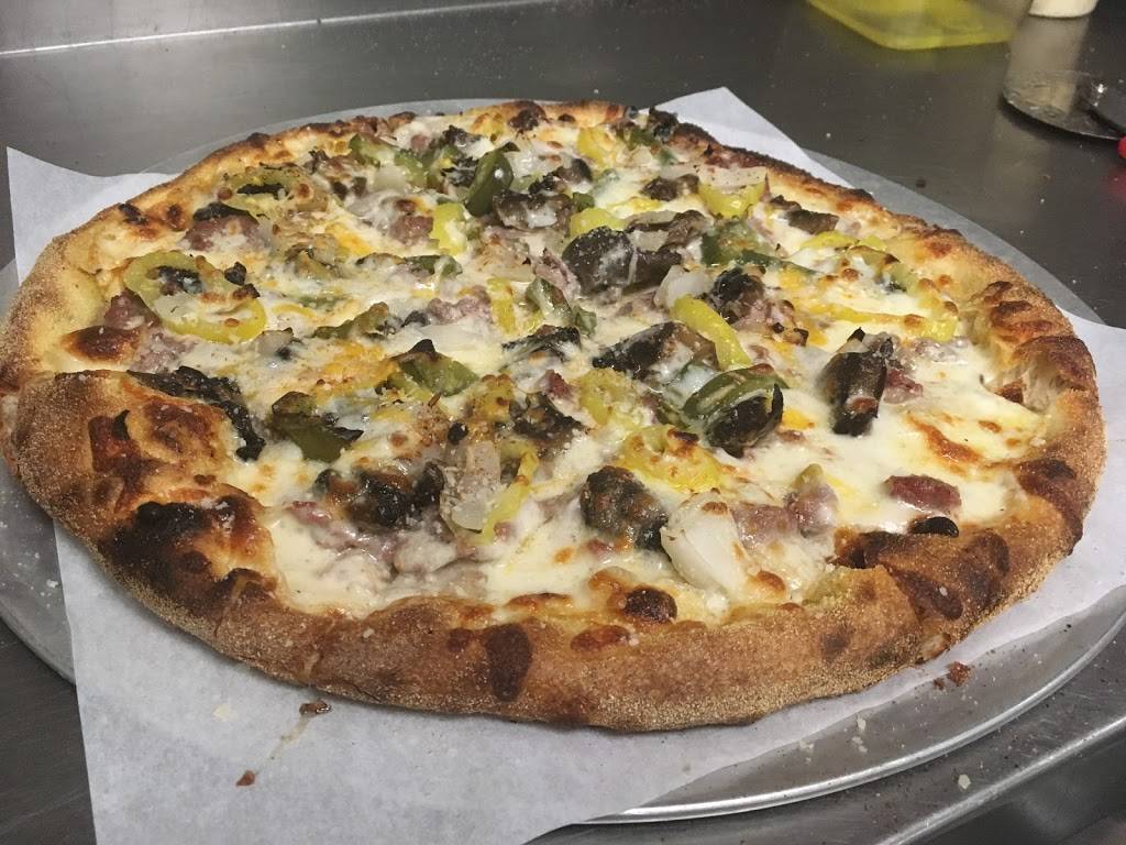 Simon-pure Publick House | restaurant | 50 Massachusetts Ave, Lunenburg, MA 01462, USA | 9786273371 OR +1 978-627-3371