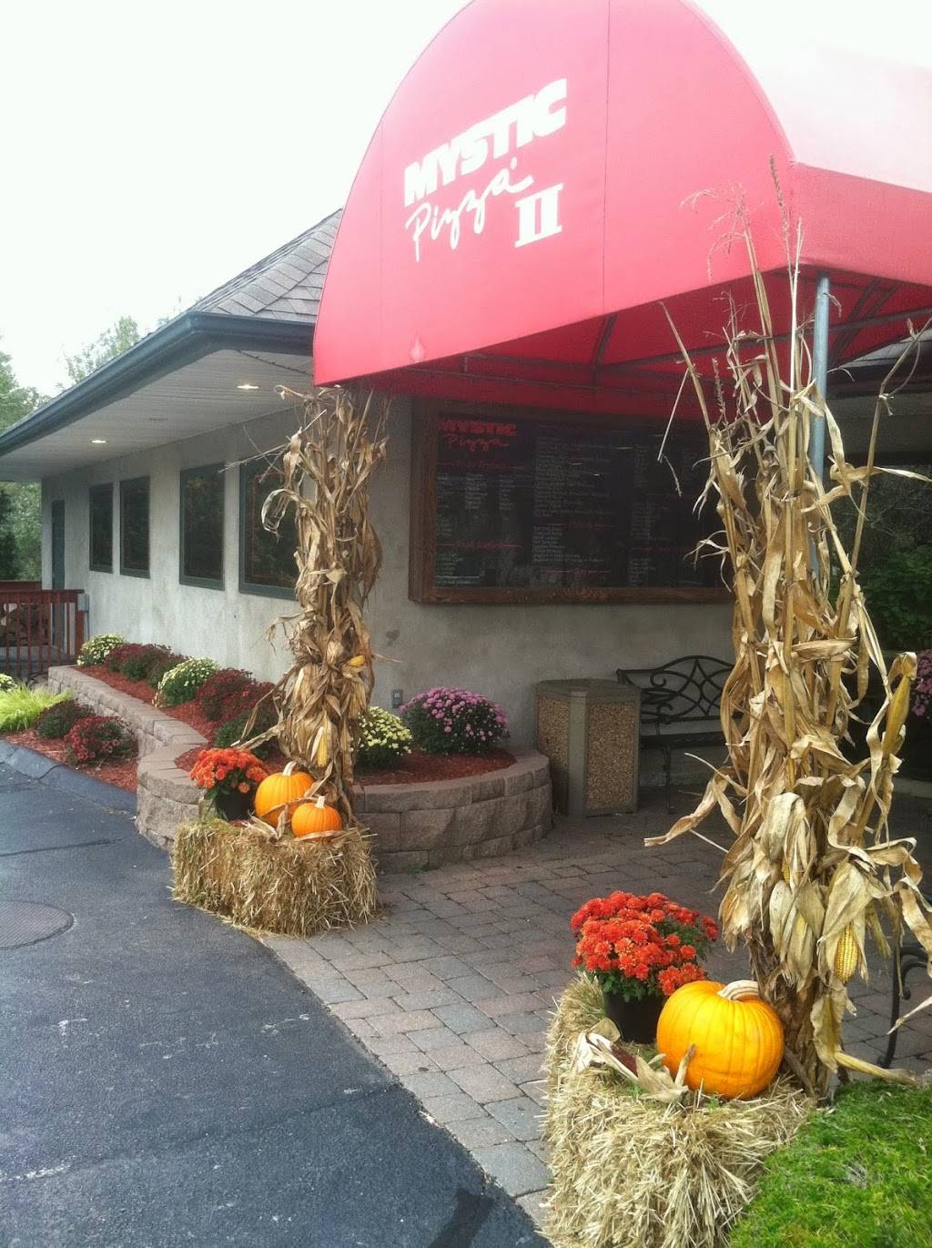 Mystic Pizza II | meal takeaway | 209 Providence-New London Turnpike, North Stonington, CT 06359, USA | 8605993111 OR +1 860-599-3111