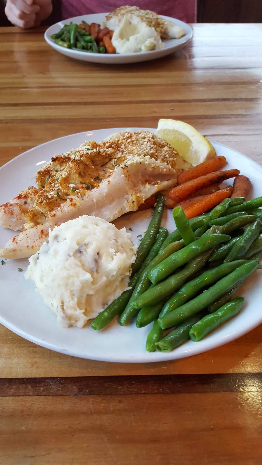 Over the Waterfront | restaurant | 4470 Escondido Ln, Captiva, FL 33924, USA | 2394724762 OR +1 239-472-4762